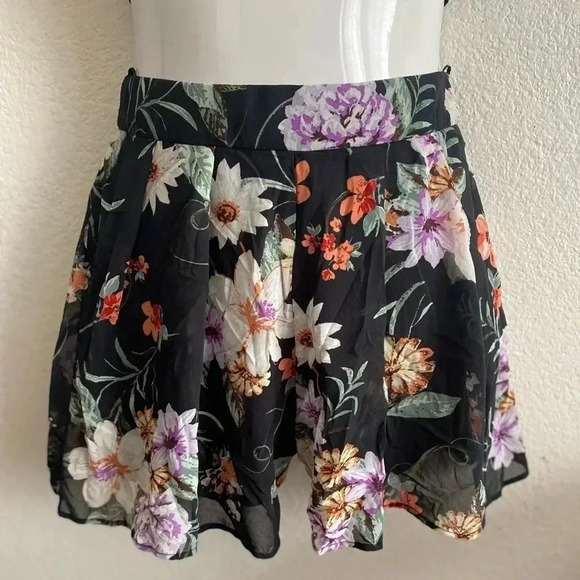 🆕Summer Set Floral Print Open-Back M🆕 - Picture 3 of 12